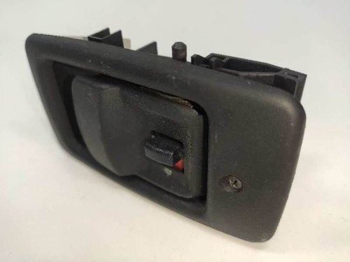 Tailgate interior handle