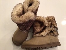 arizona girls boots with faux fur size 12