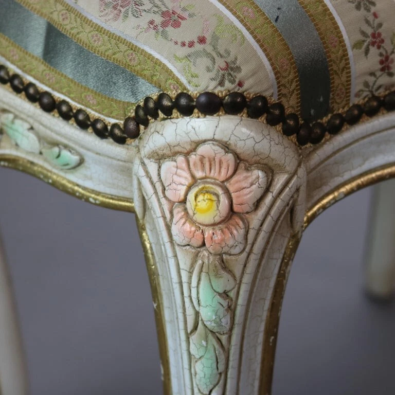 Banco Vintage Francés Estilo Luis XIV Policromado y Tapizado C1940 Foto 3 de 4