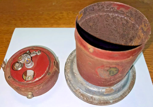 ⭐ Vintage "Eco-Lite" Battery Operated Lantern by Economy Electric Lantern Co. - Picture 3 of 6