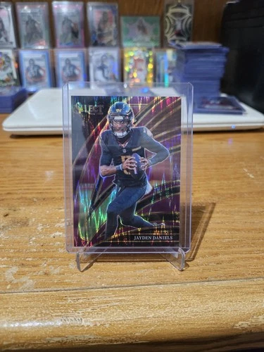 2025 Panini Select Club Level Jayden Daniels Purple Prizm Shock /699