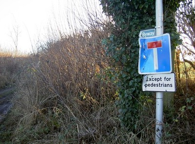 Photo 6x4 Could still be a dead end? Compton Dando Maybe the only things  c2018