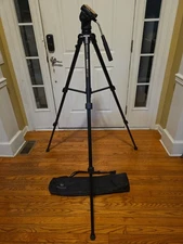 Magnus VT-300 Portable Video Camcorder Tripod With Carrying Bag. 