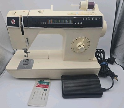 Vintage Singer 290C Sewing Machine w/Power Cord & Pedal 
