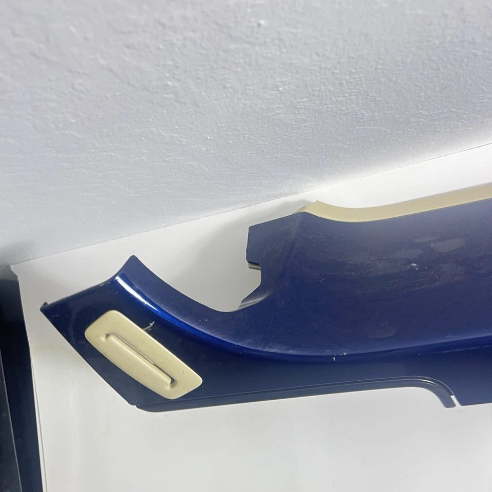 03-10 VW New Beetle CONVERTIBLE Right Rear Quarter Panel Trim Passenger RH OEM - Image 4 of 4