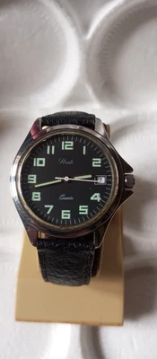 Montre homme Strato quartz style militaire cadran noir chiffres arabes lumineux - Photo 1/4