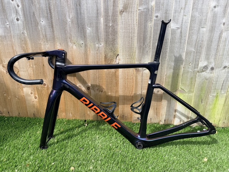 Ribble Endurance SLR Frameset and Integrated Bars – Medium – Custom Paint