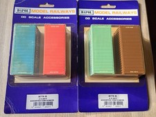 Pair Of Dapol B776B OO Gauge 4 X 20ft Shipping Containers 