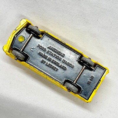 Vintage Matchbox Lesney No. 31 American Ford Station Wagon Gray