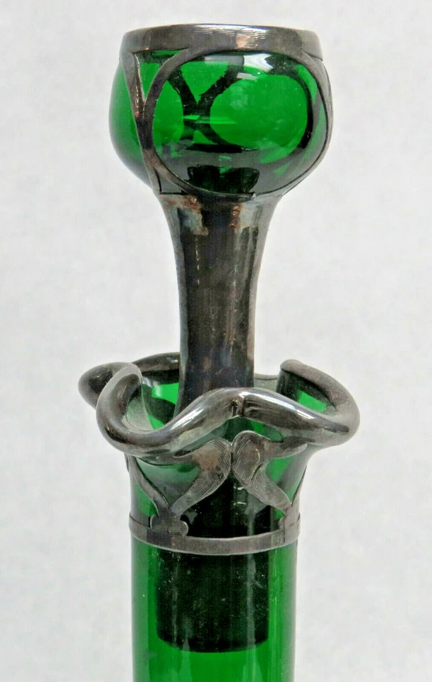SUPERPOSICIÓN DE PLATA ESTERLINA Y CRISTAL VERDE PANTALLA JARRA 12,5" ERA ART NOUVEAU Foto 4 de 4