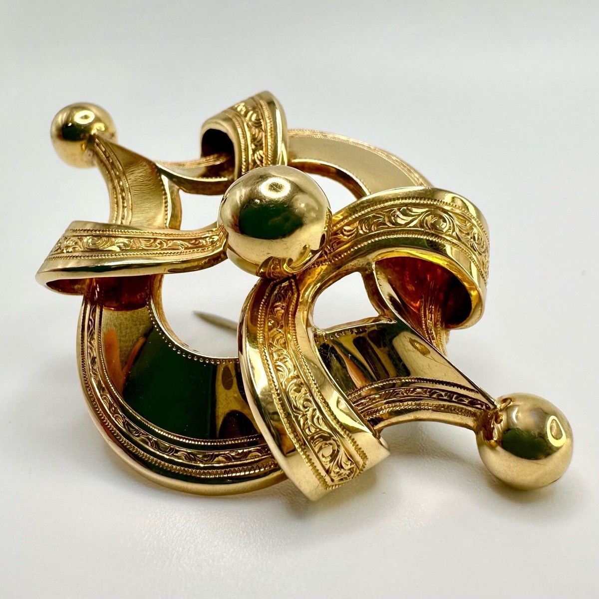 Antique Victorian Yellow Gold Etruscan Revival 3D Brooch