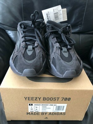 yeezy 700 vanta