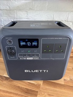BLUETTI AC180 1152Wh Portable Power Station Battery Original Box & Accessories