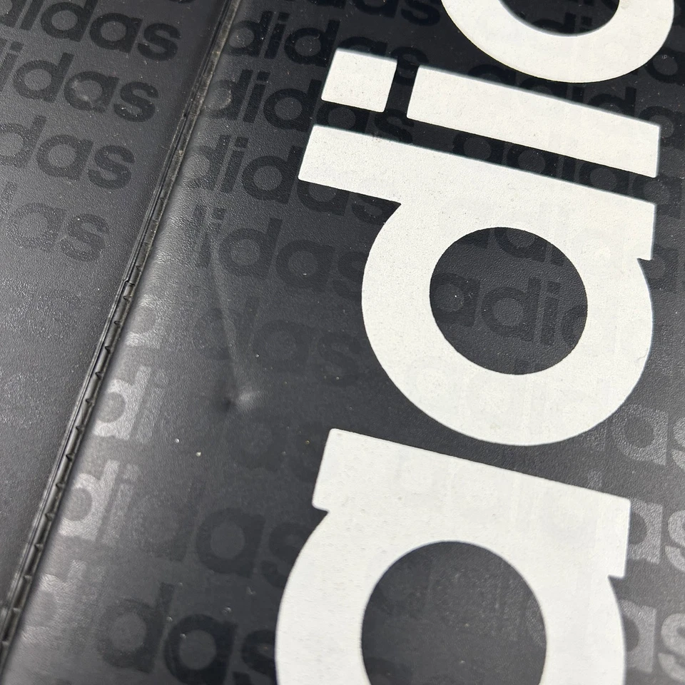 ADIDAS LOGO BLANCO Y NEGRO 9"x12" BOLSA DE NOTAS PLEGABLE BOLSILLO CARPETA FOLIO - RARO DIFÍCIL DE ENCONTRAR Foto 3 de 4