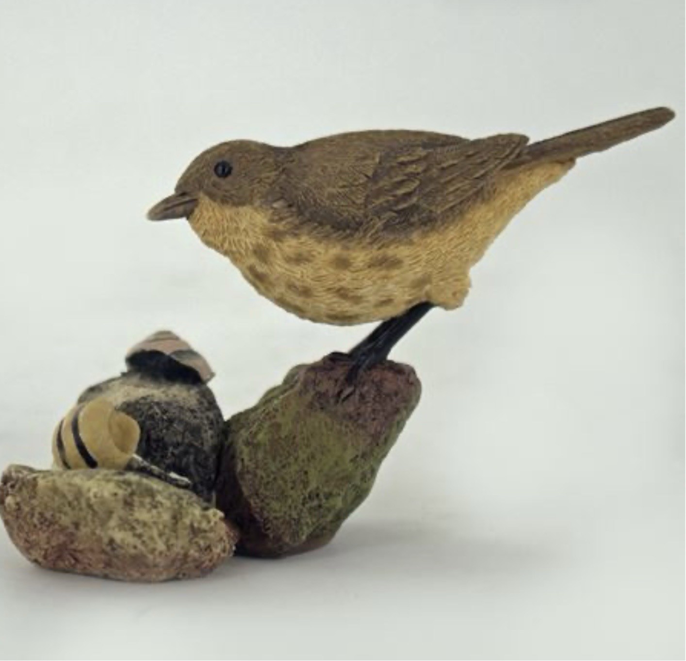THRUSH BIRD ON STONES SMALL TINY ORNAMENT Home Garden Kitchen Patio Balcony H7cm