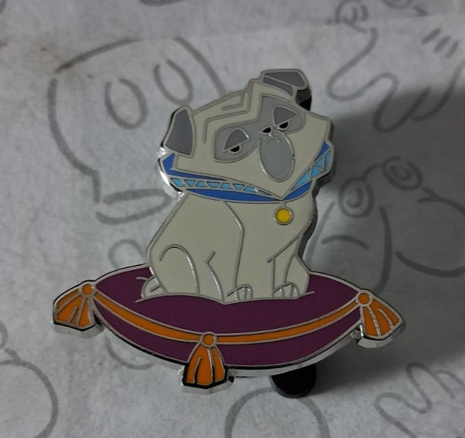 Percy Pillow Pocahontas Villains Evil Sidekicks Booster 2023 Disney Pin 157182