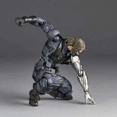 Revoltech Winter Soldier/Captain America Shield Amazing Yamaguchi Action Figure
