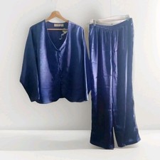 Victoria  s Secret Gold Label New Pajama Set Silky Satin Lace Accent Purple L