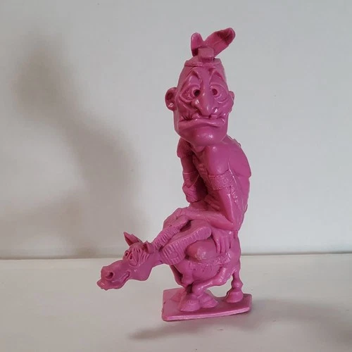 Chief Lost Teepee, Marx, Nutty Mads.