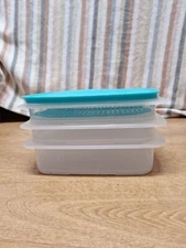 Tupperware Fridge Stack-able Deli Container With Grid Insert Teal 5 Pieces