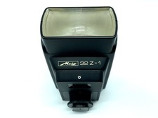 Metz 32 Z-1 Flash Unit Universal Center Contact Camera Flash