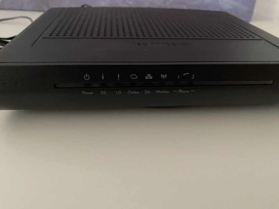 Kabelmodem Technicolor TC7200.20 Router mit Netzteil und Telefon TAE-Adapter - Bild 4 von 4