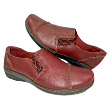 Clarks Women s Size 8 W Burgundy Leather Casual SlipOn Loafers Shoes