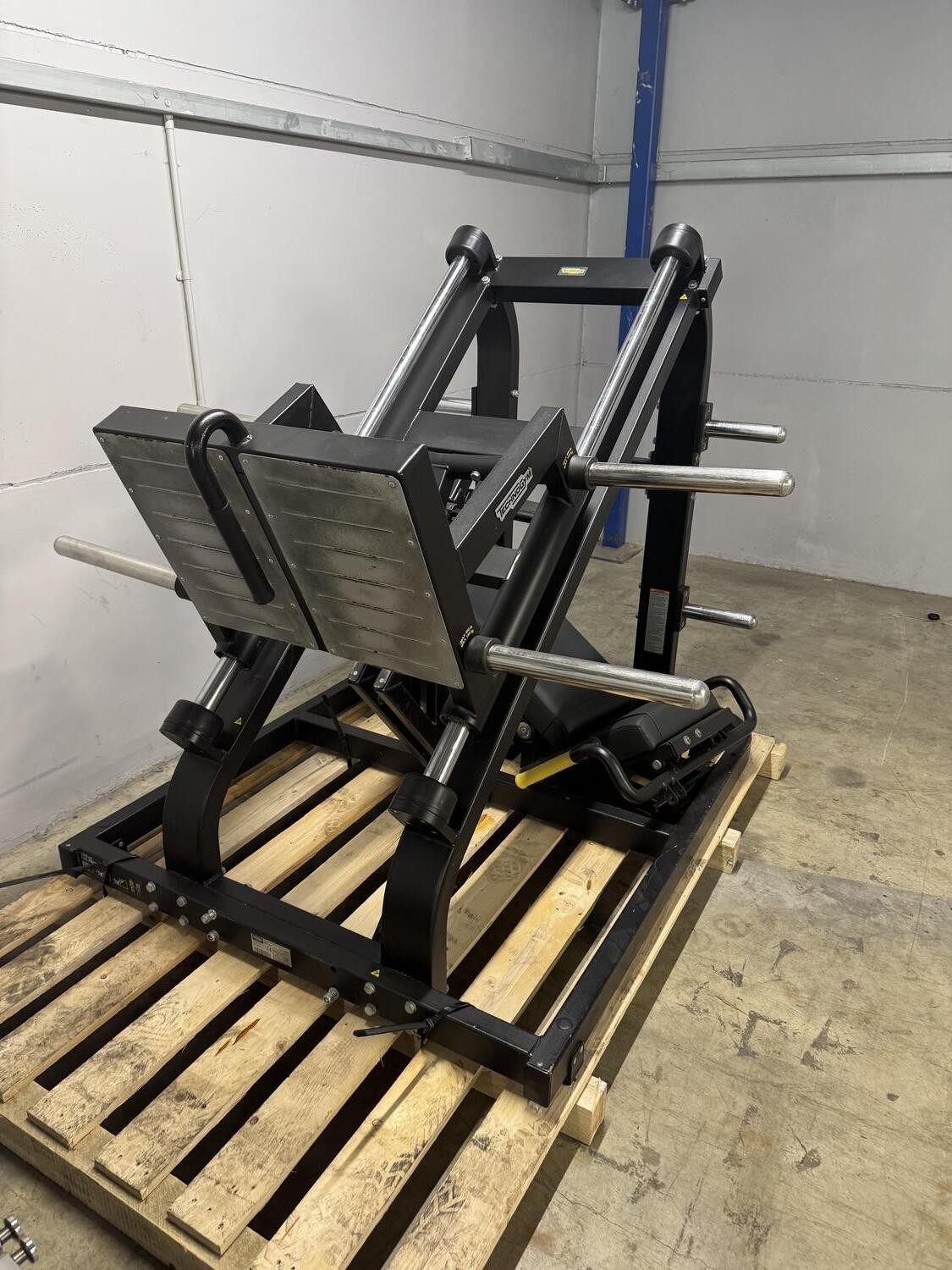 ALTRA Technogym Pure Strength Pressa lineare per gambe Nero