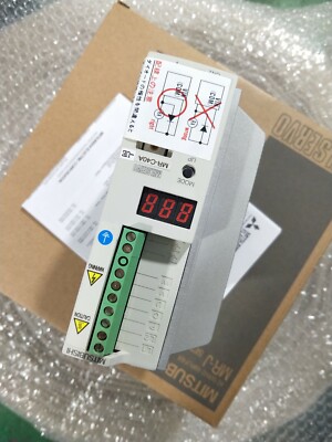 NEW MITSUBISHI AC SERVO DRIVER MR-C40A-UE MRC40AUE