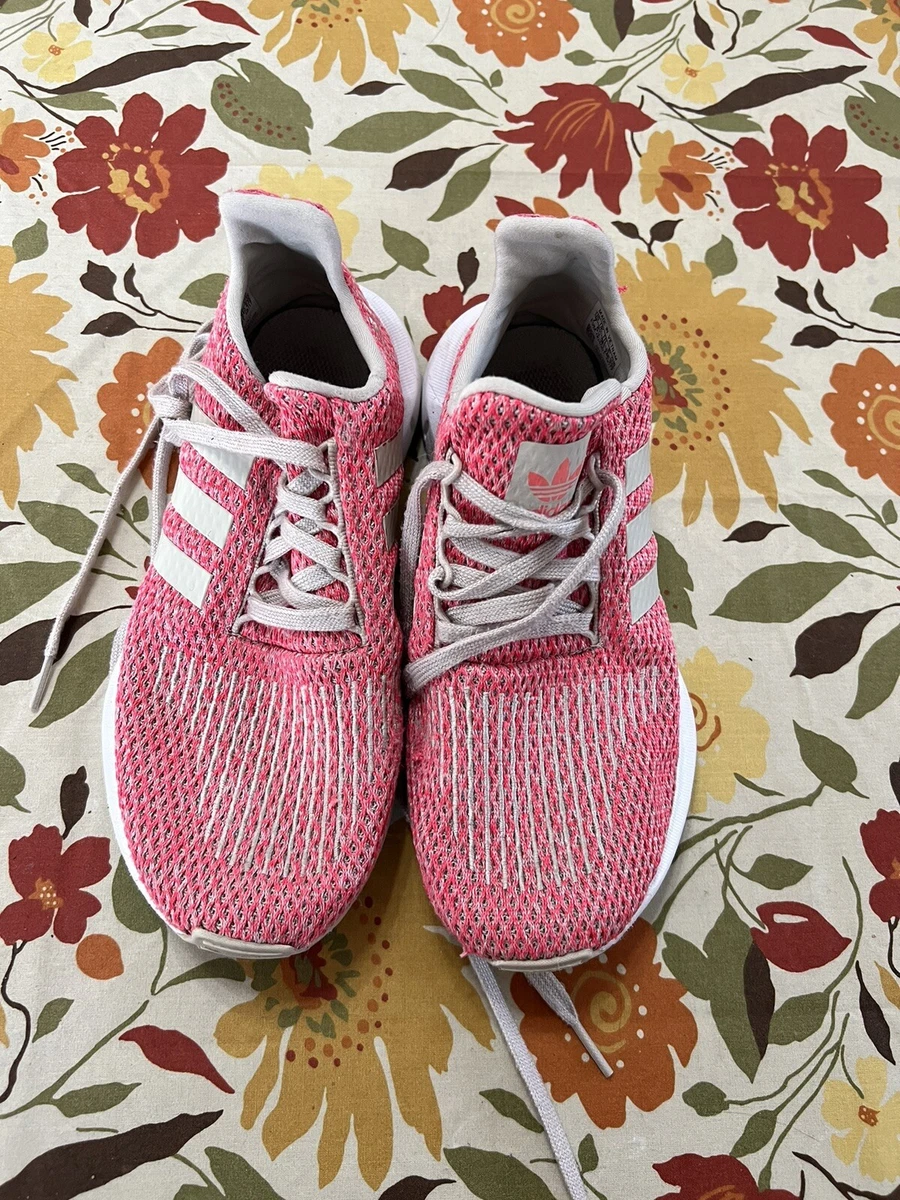 Adidas swift run coral clearance