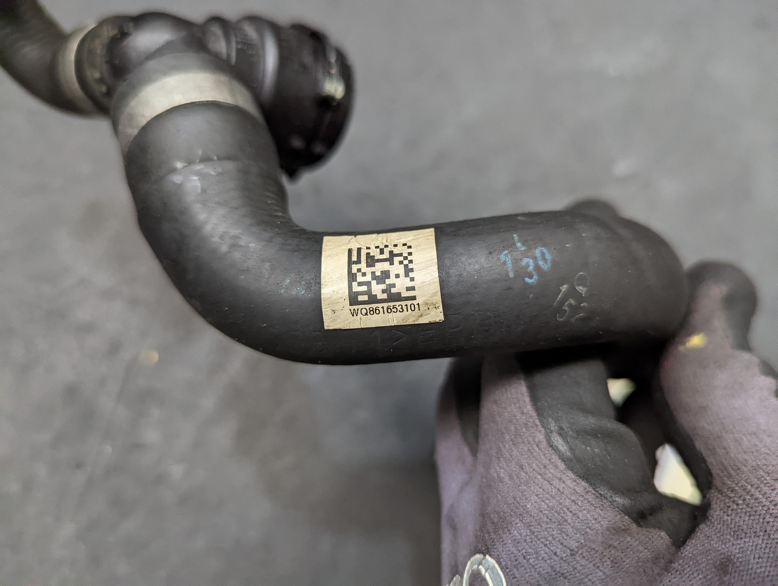 Radiator Coolant Reservoir Hose 2018 BMW 430i 17128616531 2017 2019