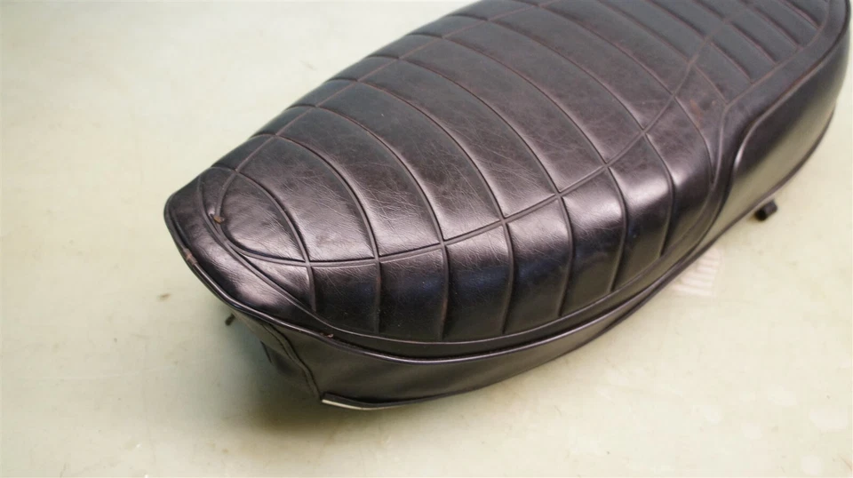 TRIUMPH T140 BONNEVILLE TR7 750 DROP SIDE SEAT 1978-80 *2576 - Imagem 4 de 4