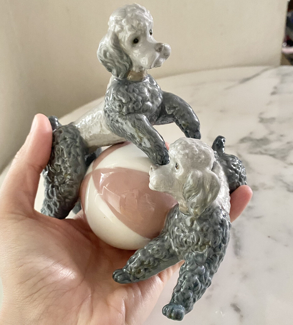 Lladro Playful Dogs Poodle Dog 1258 Ball Playful Puppy Figurine | eBay
