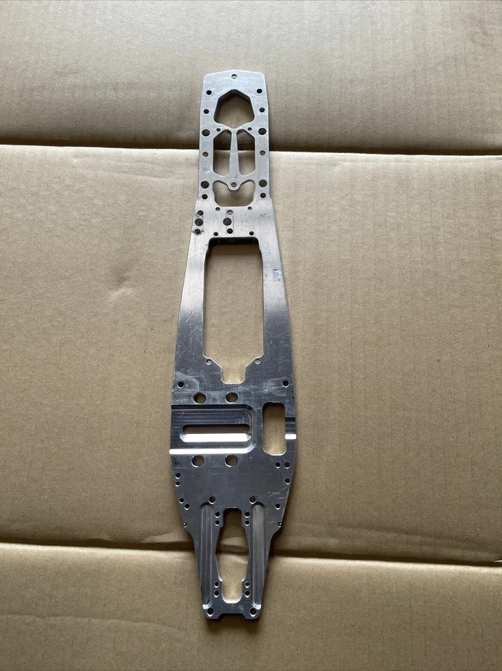 Serpent 966 chassis Plate. - Image 2 of 2