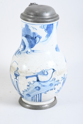 N77F68- Fayence Krug 18.Jh mit Blaudekor und Zinndeckel