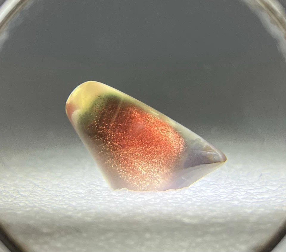 Sunstone Oregon rough rub 47 ct+ - Image 2 of 4