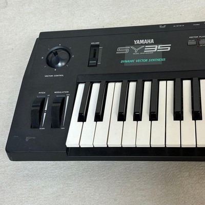 YAMAHA SY35 MUSIC SYNTHESIZER 61-Key DYNAMIC VECTOR SYNTHESIS 64