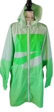 Nike Women's Sportswear NSW Swoosh Windrunner Fully Zipped Jacket One Size
