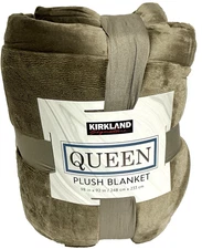 Kirkland Signature Queen Plush Blanket 98in X92in - Gray - New