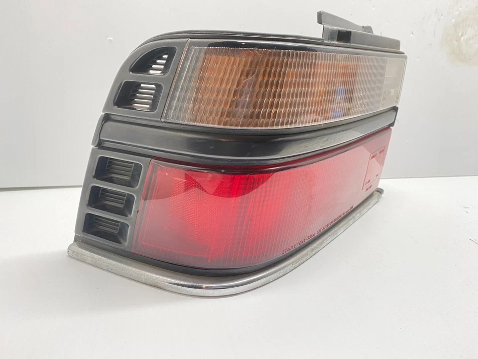 ACURA LEGEND 1986-1988 LUZ TRASERA IZQUIERDA LADO CONDUCTOR LÁMPARA OEM, 166-58235L Foto 2 de 4