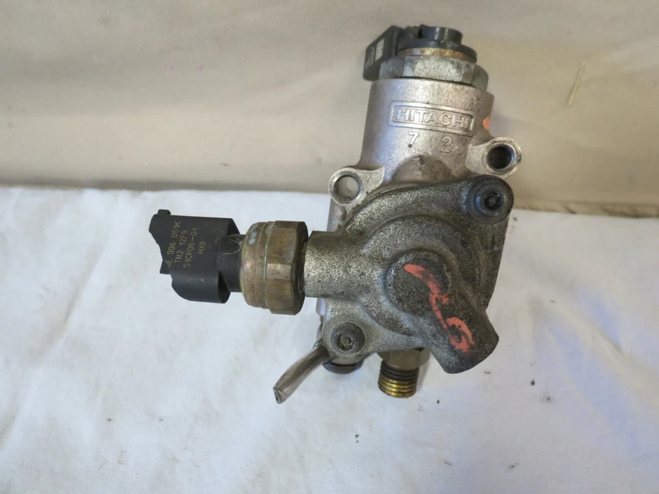 ✅ 05-13 Bomba de alta presión Audi A3 A4 A6 TT Q3 Q5 Jetta Beetle Passat 06F127025K Foto 3 de 4