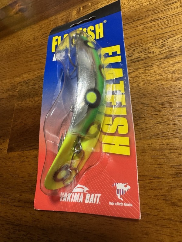 Yakima Bait Flatfish M2 “California Watermelon” Fishing Plug Lure