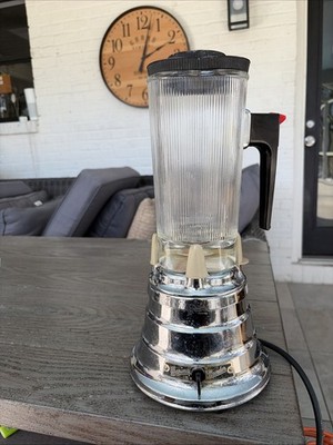 Vintage Waring Blender Deluxe Model 702 With DL 202 Pitcher Beehive Free Ship
