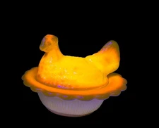 Mosser Glass Mini Hen on A Nest Dandelion Yellow Miniature Salt Cellar Glows 3"