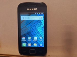 Handy Samsung Galaxy Gio  S5660 schwarz (Ohne Simlock) Smartphone
