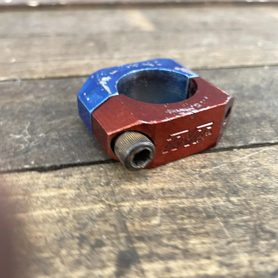 Cuello abrazadera tija de sillín vintage TNT BMX 25,4 mm 1 pulgada aleación rojo azul pintado Foto 2 de 4