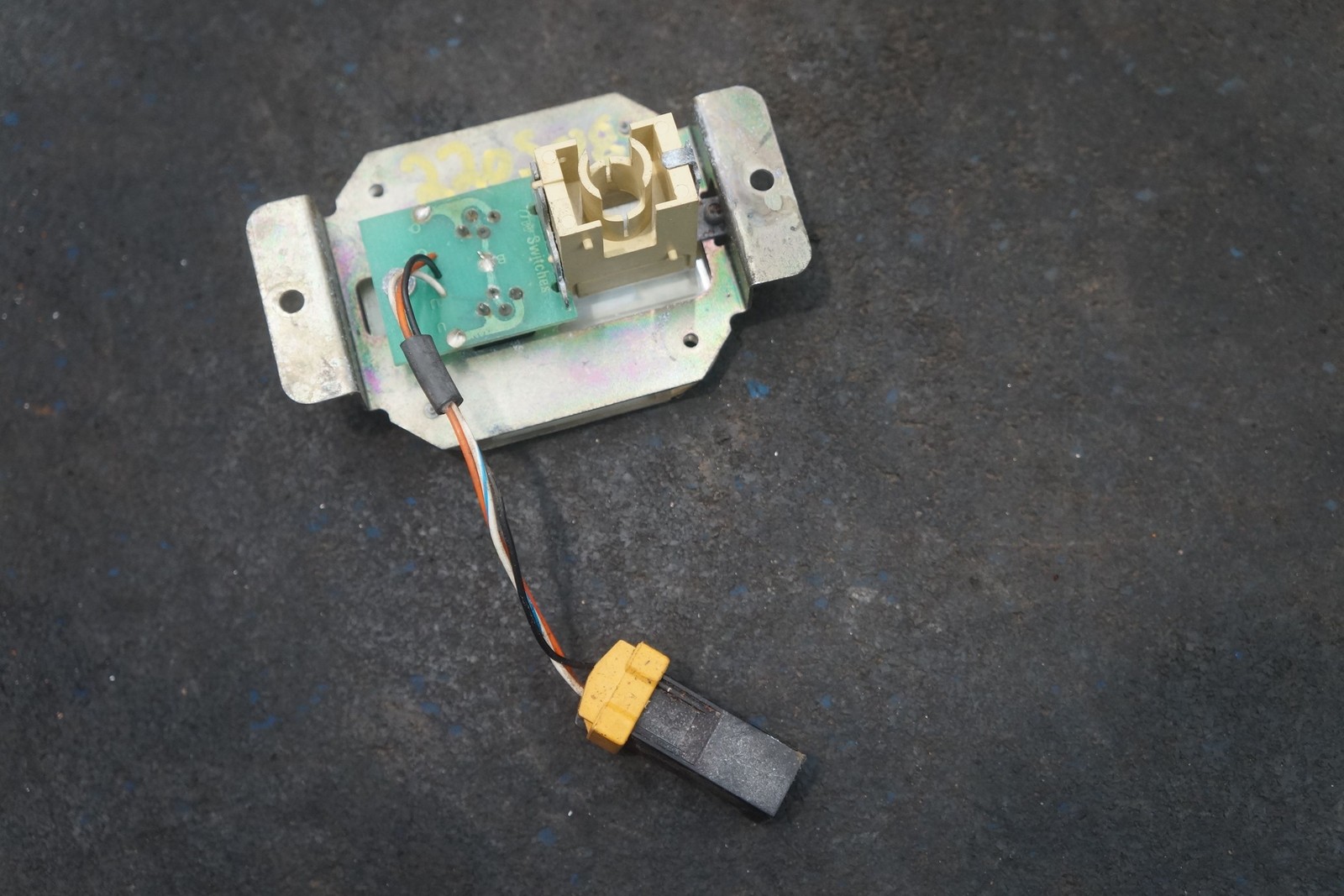 Cruise Control Trip Cancel Reset Button Switch OEM Bentley Turbo R 1991