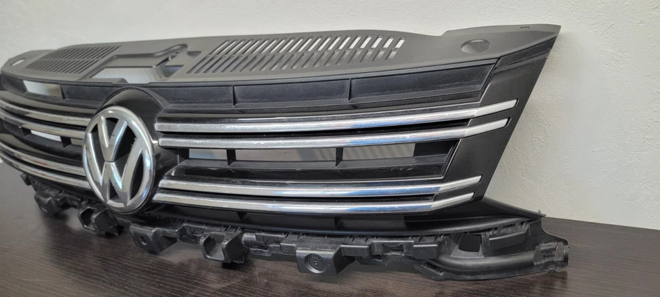 Parachoques delantero Volkswagen Tiguan VW 2012-2017 parrilla superior negro 5N0853653F OEM Foto 4 de 4