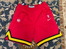 NWT Nike Dri Fit NBA Showtime Atlanta Hawks Player Issued Shorts CN6061-657