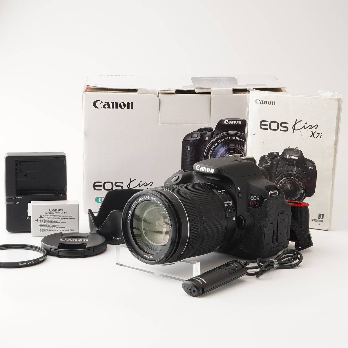 Canon Eos Kiss X7I Digital Slr Camera / Zoom Lens Ef-S 18 Canon Eos Kiss X7I Digital Slr Camera / Zoom Lens Ef-S 18